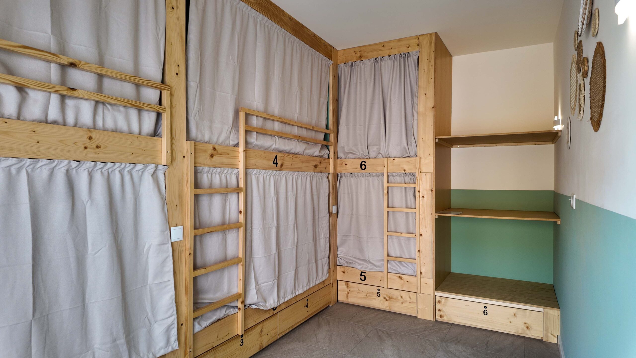 Dormitório 6 Homens 2